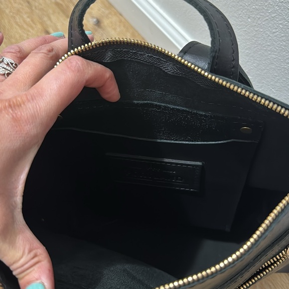 Portland leather black backpack - Picture 3 of 10